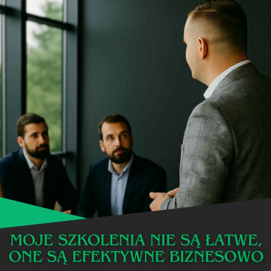Większość szkoleń kończy się certyfikatem. Te, które prowadzi Łukasz, zaczynają się od diagnozy i kończą planem wdrożenia. Dowiedz się, jak wygląda proces szkoleń efektywnych biznesowo (SEB) i dlaczego nie warto zaczynać od „kiedy i ile”, tylko od „po co”.